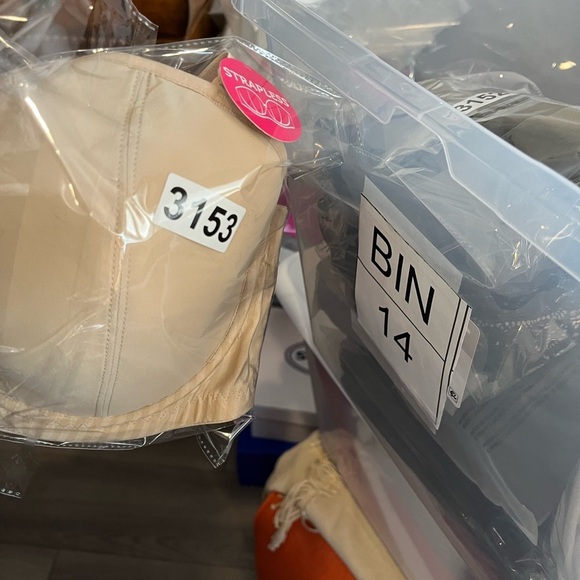 Strapless Bra - Picture 8 of 8